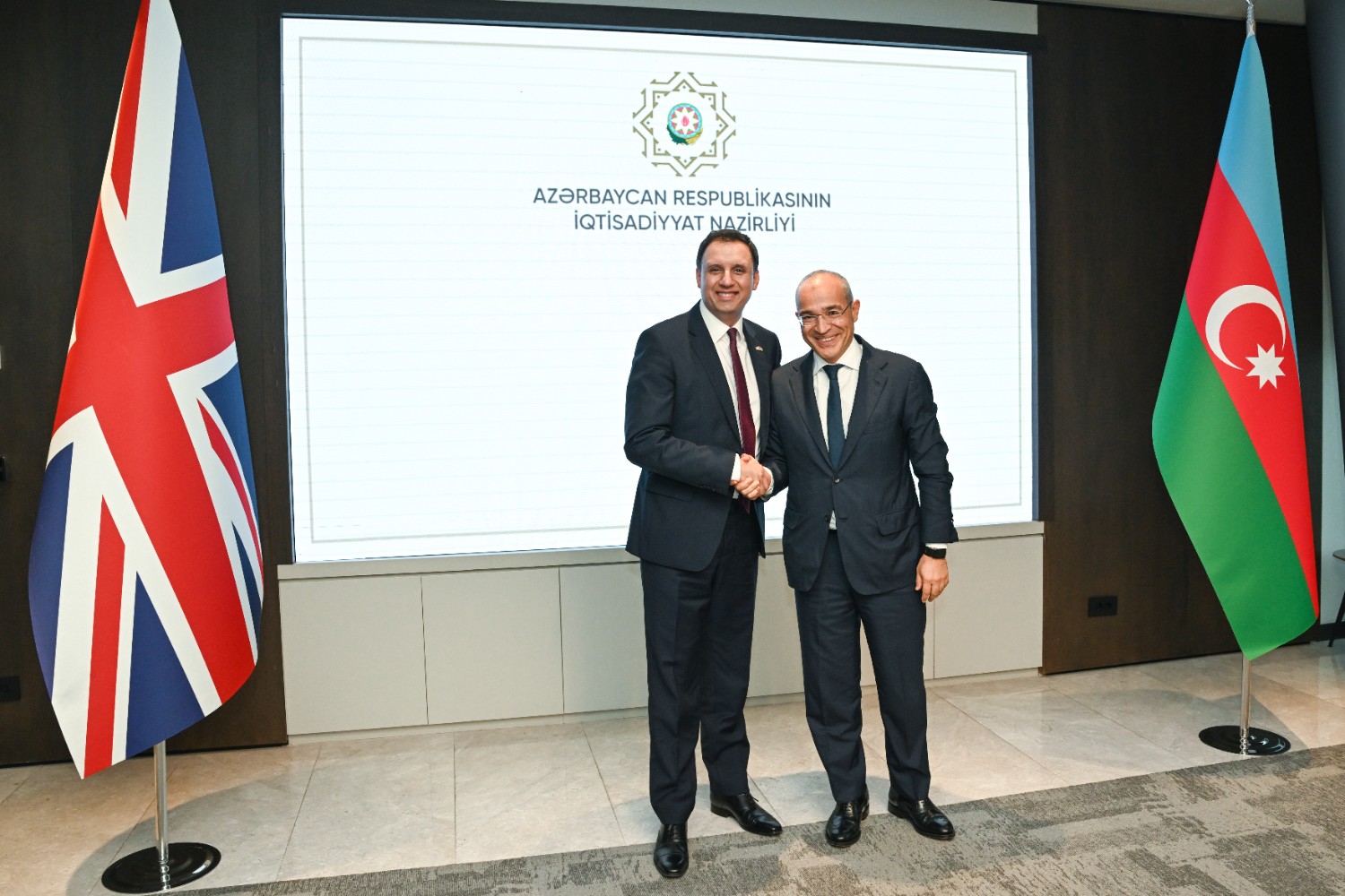 İqtisadiyyat Nazirliyində keçirilmiş görüşdə Birləşmiş Krallıqla əməkdaşlığın genişləndirilməsi məsələləri müzakirə edilib