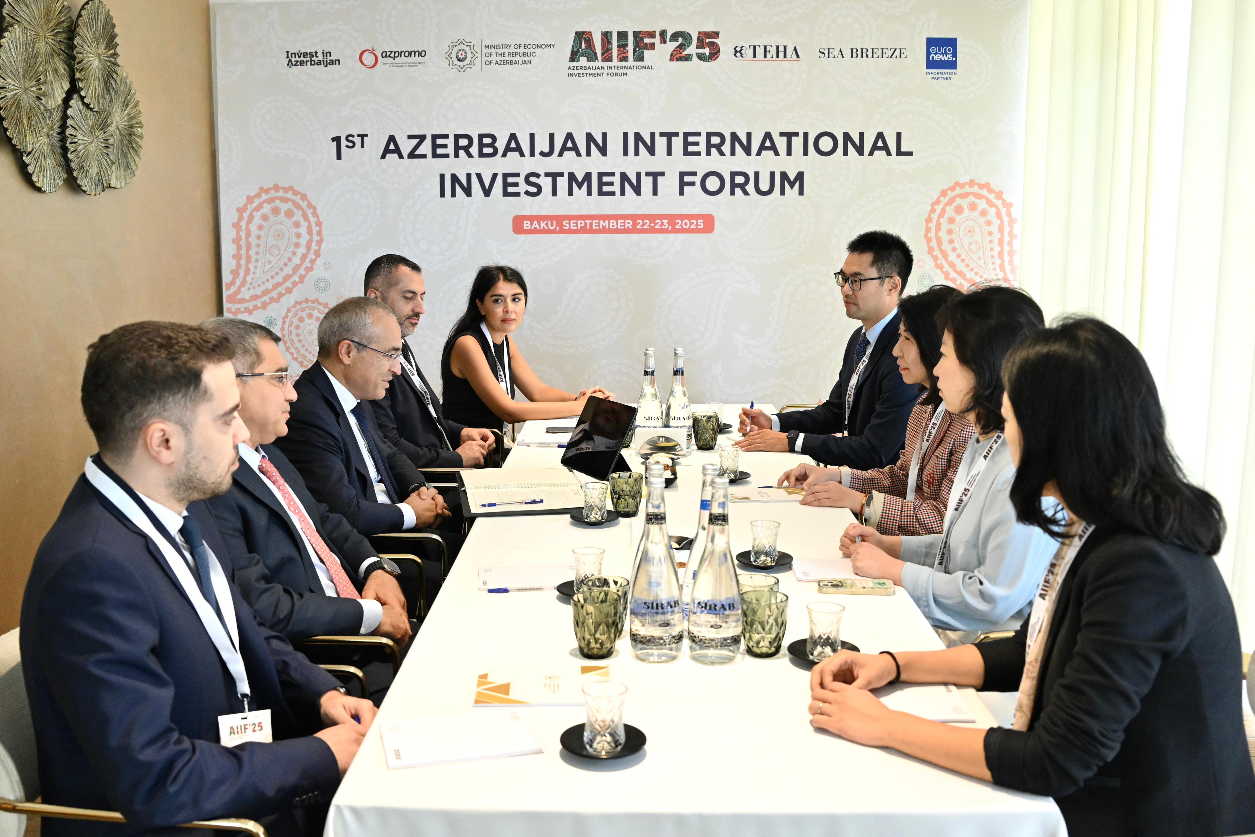 Meeting Held with Managing Director of the Silk Road Fund