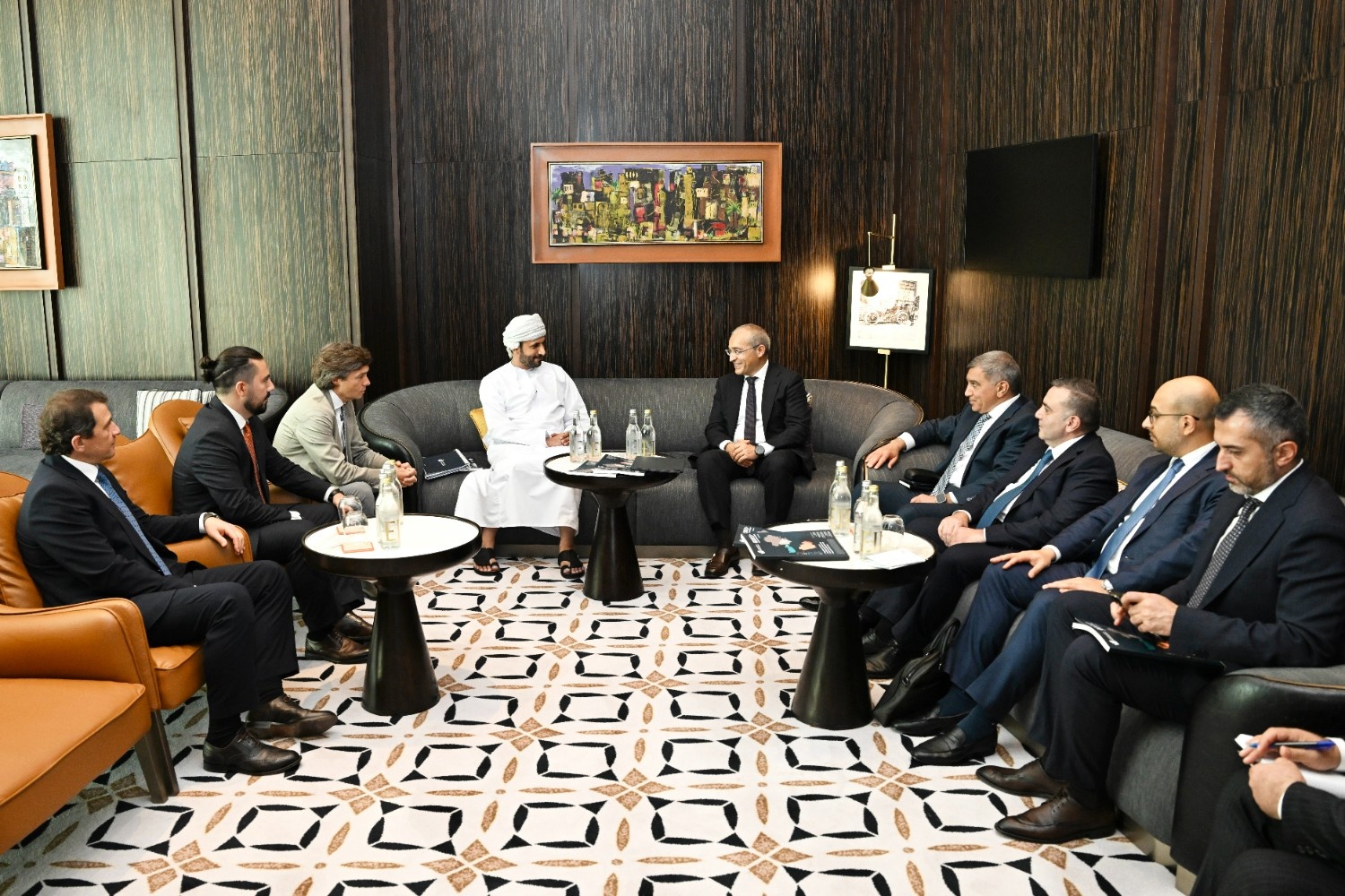 Economic cooperation discussed during visit to Sultanate of Oman