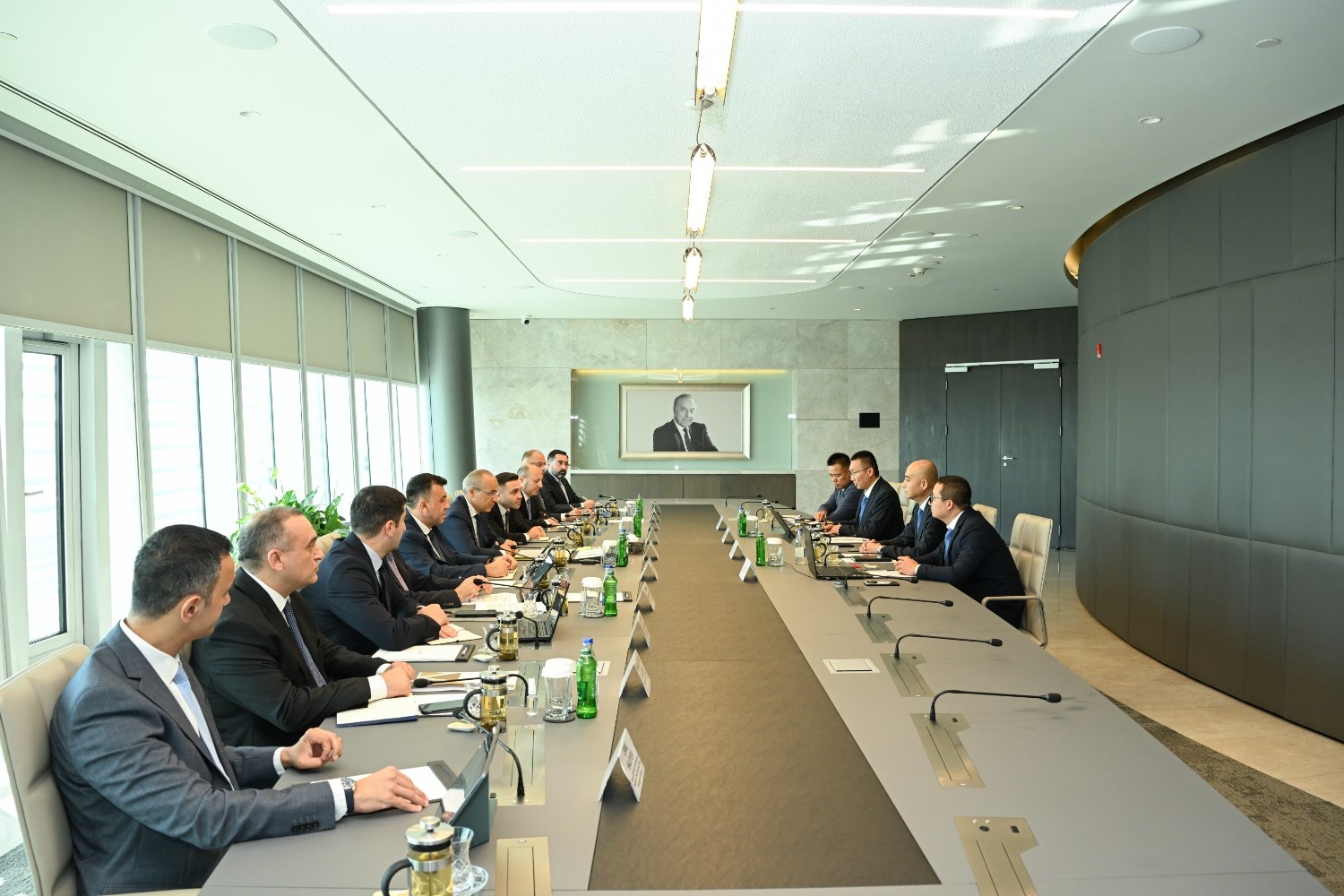 Possibilities for cooperation with Xinjiang Joinworld Co., Ltd. discussed